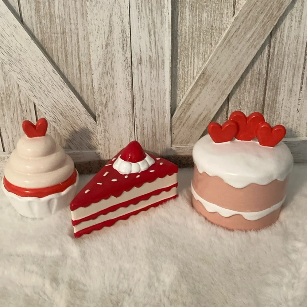 Target BP 2023 Valentine’s Day 3 Mini Dessert Figural